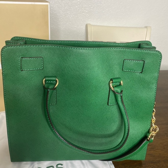 Authentic Michael Kors Bag. - Picture 4 of 6